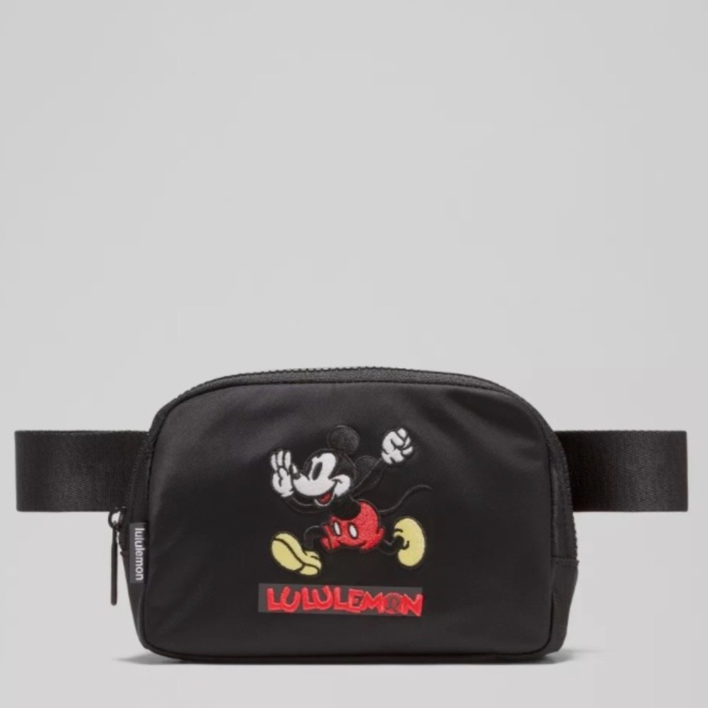 Disney x Lululemon Everywhere Belt Bag 1L Mickey in Motion Graphic